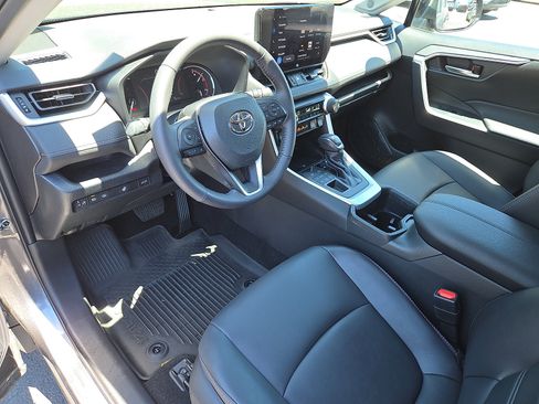 Used 2023 Toyota RAV4 XLE Premium AWD/4WD image 15