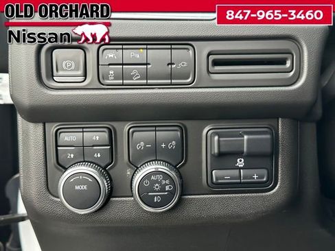 Used 2022 GMC Yukon AT4 image 14