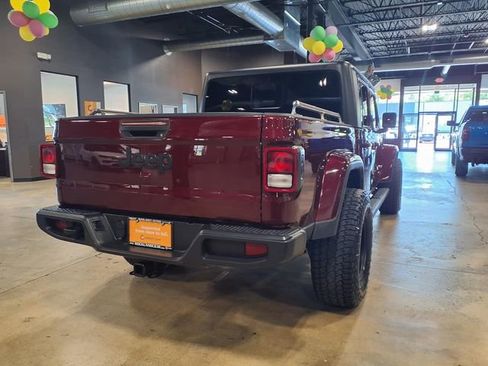 Used 2022 Jeep Gladiator Sport AWD/4WD image 9