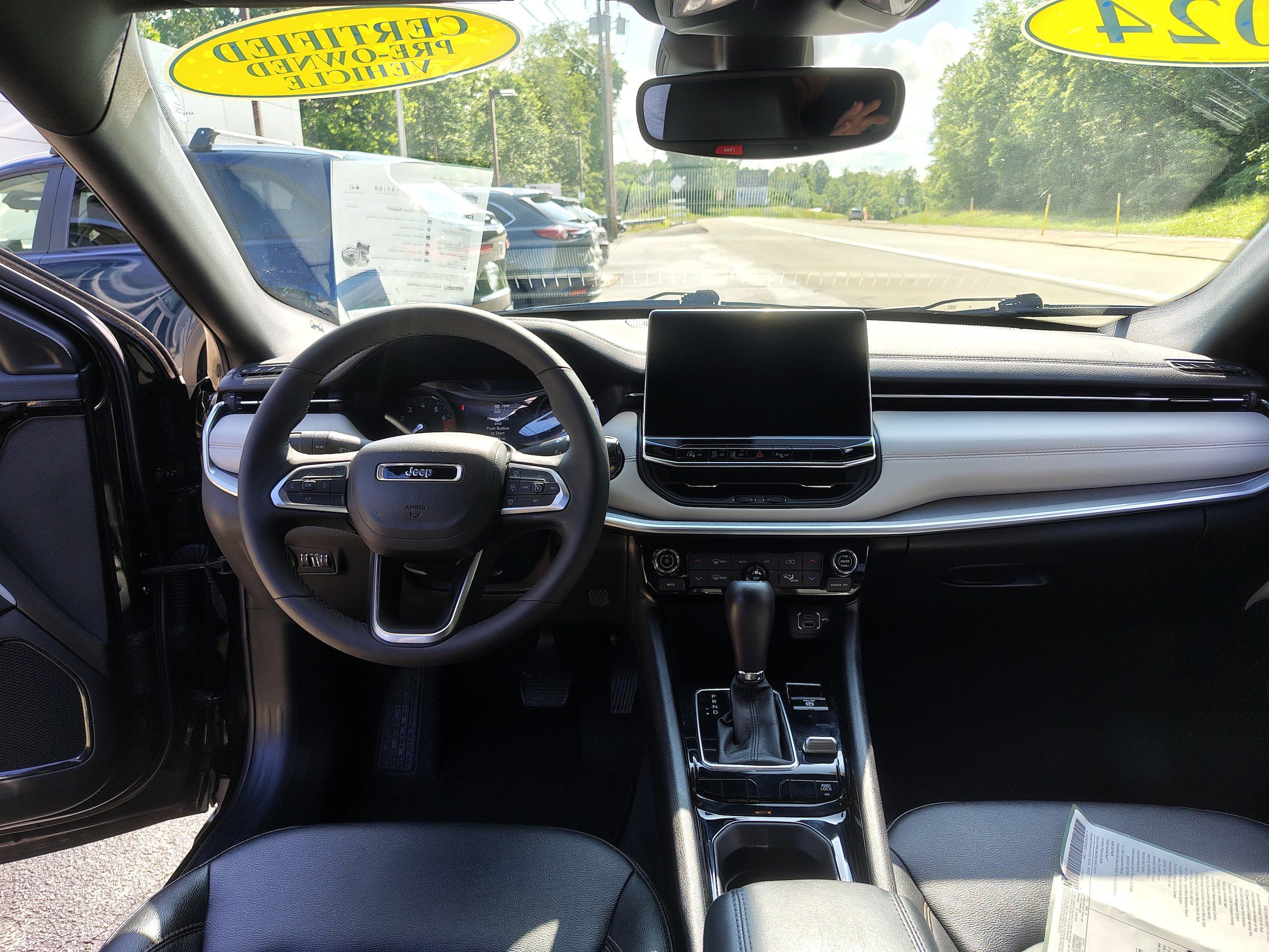 Certified 2024 Jeep Compass Limited AWD/4WD image 22