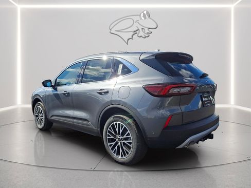 New 2024 Ford Escape SE w/ PHEV Premium Package FWD image 2