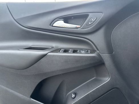 Used 2024 Chevrolet Equinox LT image 20