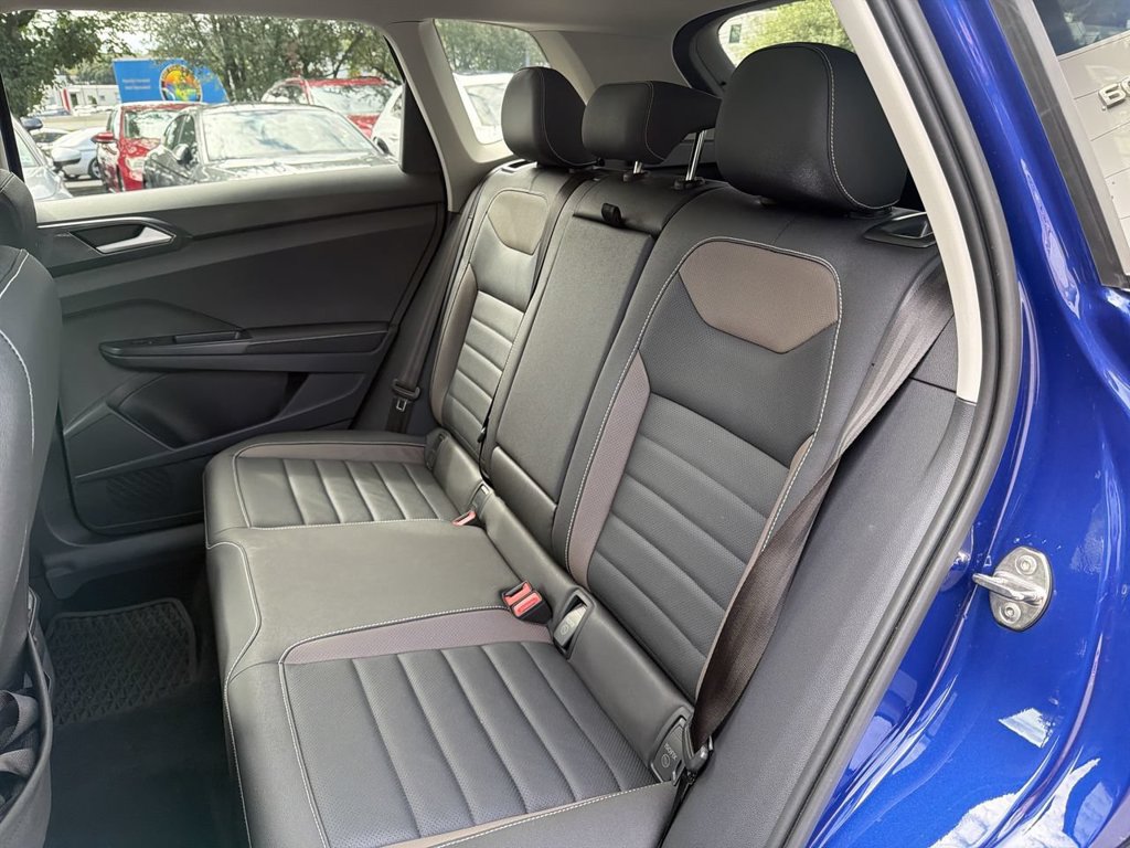 Used 2024 Volkswagen Taos SEL AWD/4WD image 23