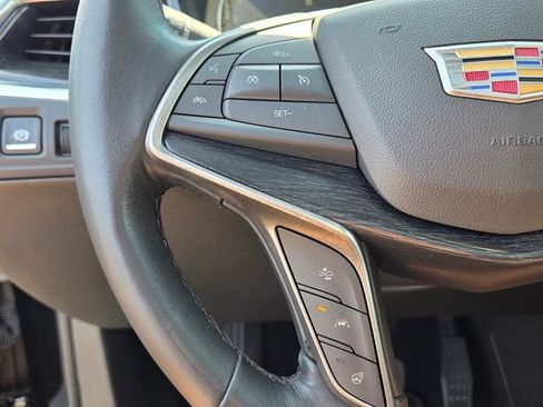 Used 2023 Cadillac XT5 Premium Luxury image 23