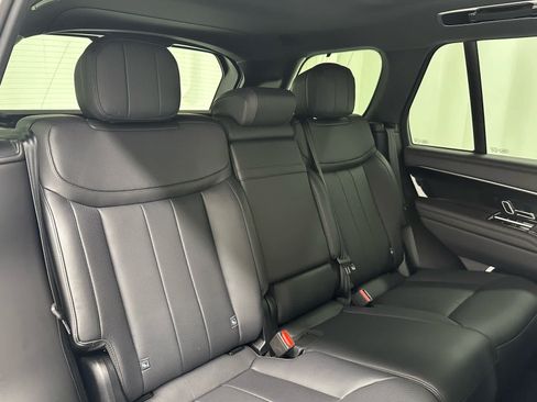 Used 2025 Land Rover Range Rover SE AWD/4WD image 21