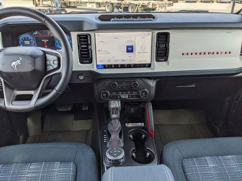 Used 2025 Ford Bronco Heritage Edition image 15