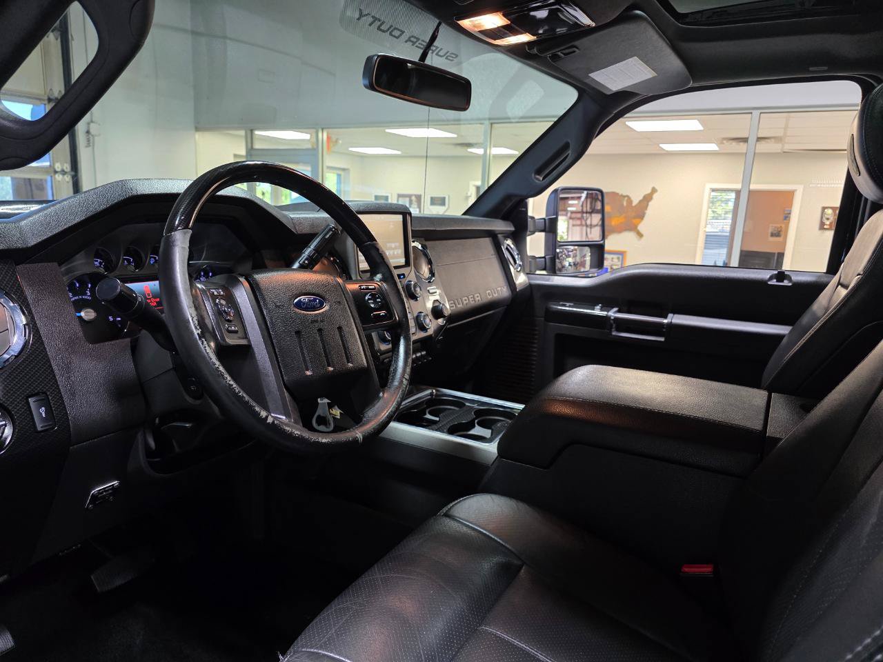 Used 2016 Ford F250 Lariat w/ Lariat Ultimate Package AWD/4WD image 18