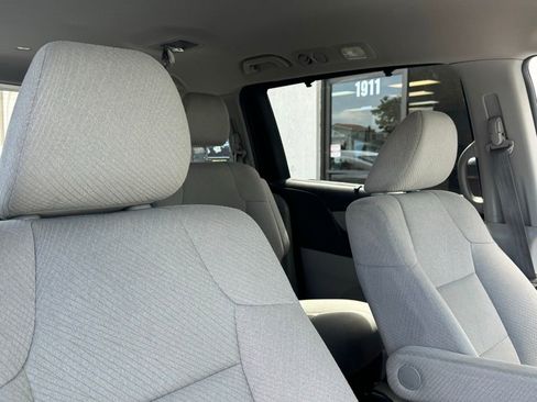 Used 2016 Honda Odyssey SE image 20