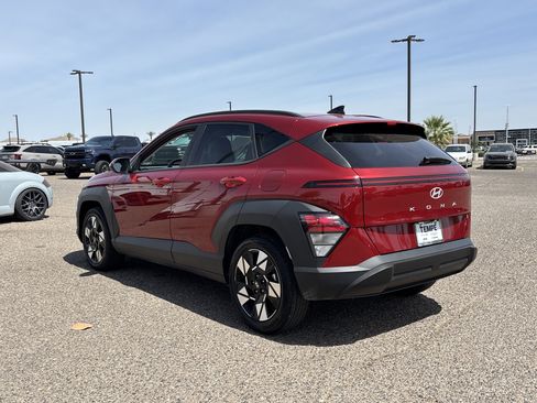 Used 2024 Hyundai Kona SEL FWD image 5