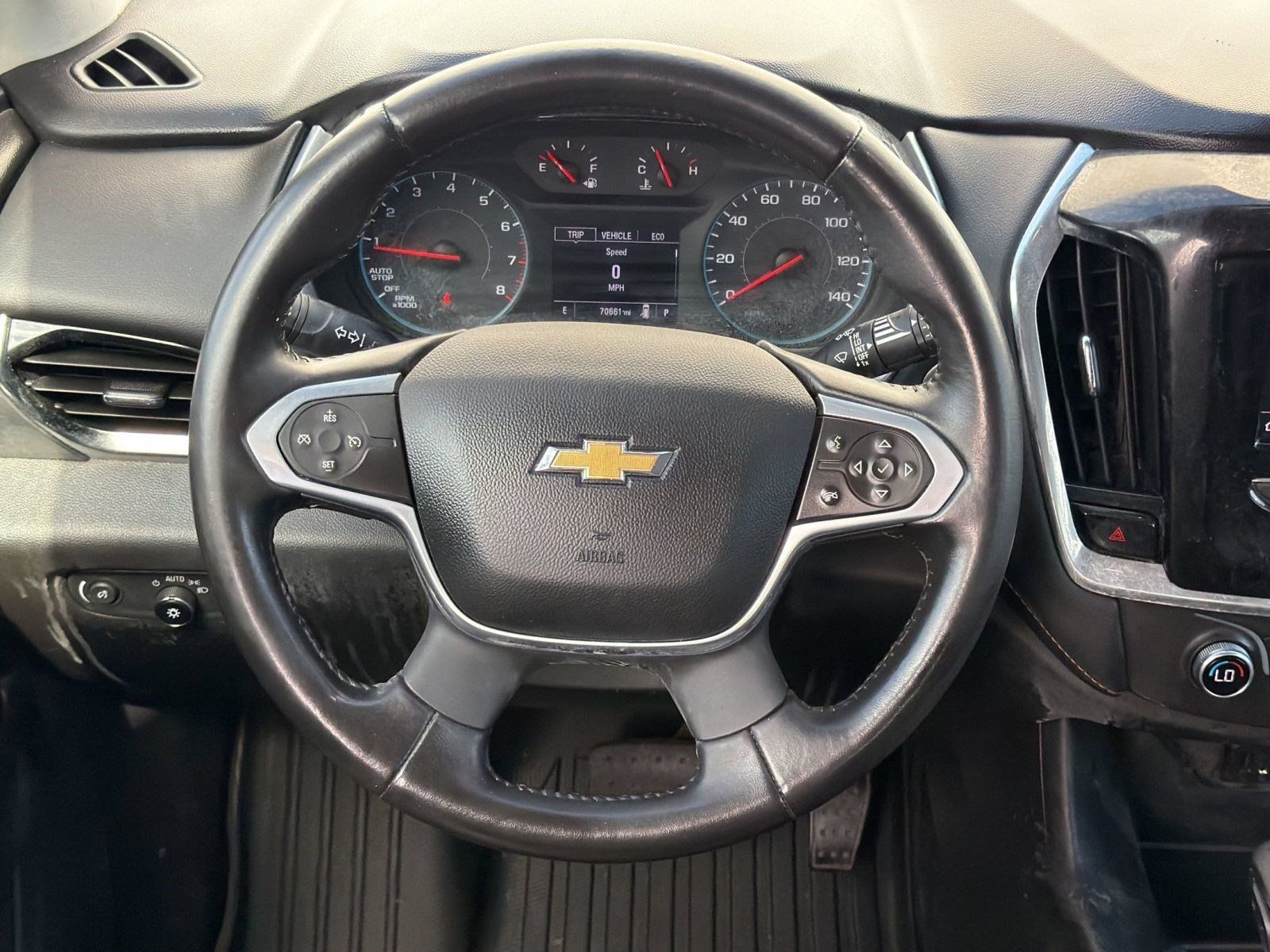 Used 2021 Chevrolet Traverse LT FWD image 10