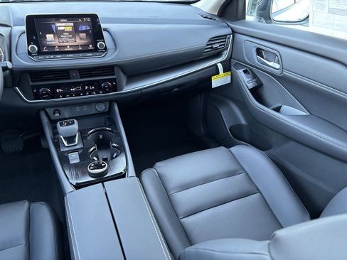 New 2026 Nissan Rogue SV AWD/4WD image 23