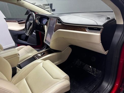 Used 2017 Tesla Model X 75D image 52