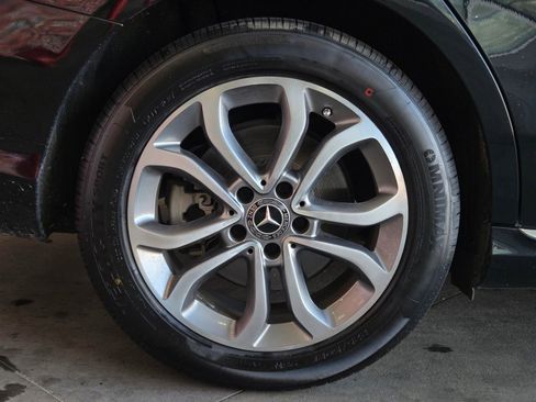 Used 2018 Mercedes-Benz C 300 4MATIC Sedan image 5