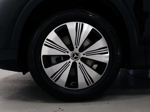 Certified 2023 Mercedes-Benz EQB 300 4MATIC image 30