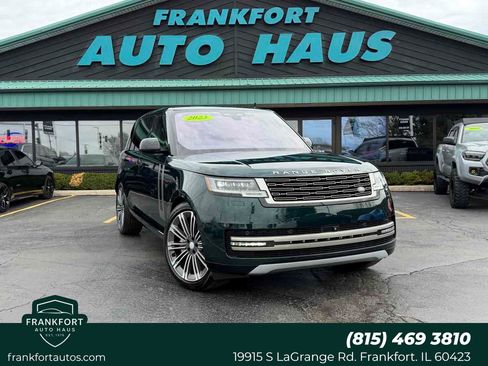 Used 2023 Land Rover Range Rover Long Wheelbase SE image 1