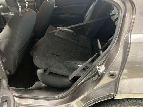 Used 2014 Dodge Avenger SE FWD image 20