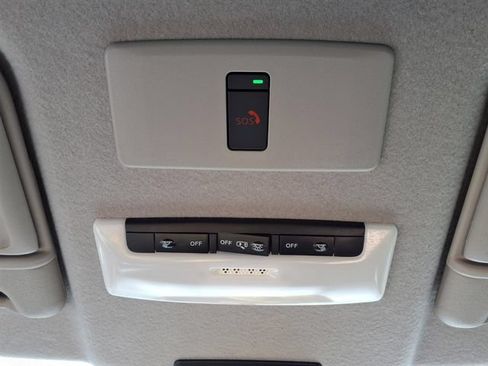 Used 2024 Nissan Kicks SR w/ Interior Electronics Package FWD image 13