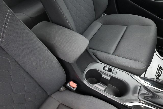 Used 2025 Toyota Corolla LE FWD image 34