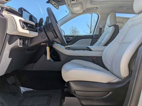 New 2026 Lincoln Aviator Reserve w/ Jet Appearance Package RWD image 19