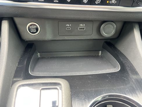 Certified 2023 Nissan Rogue SV FWD image 8