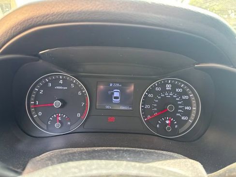 Used 2019 Kia Forte Sedan FWD image 9