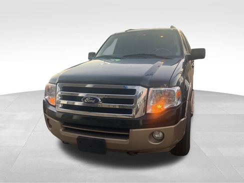 Used 2014 Ford Expedition XLT w/ Equipment Group 202A image 3
