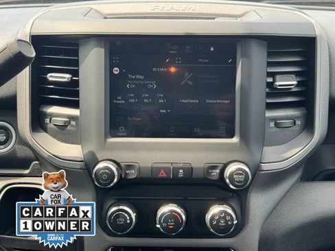 Used 2024 RAM 2500 Tradesman w/ Chrome Appearance Group AWD/4WD image 14
