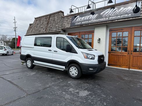 Used 2024 Ford Transit 250 Low Roof w/ Exterior Upgrade Package RWD image 2