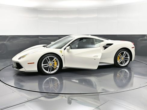 Used 2017 Ferrari 488 GTB image 42