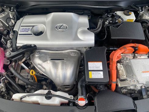 Used 2016 Lexus ES 300h FWD image 28