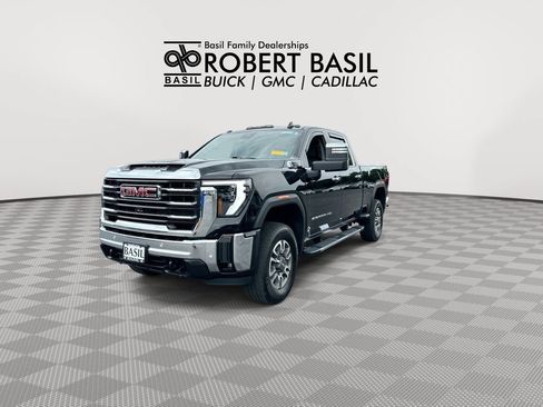Used 2024 GMC Sierra 2500 SLT w/ SLT Premium Package AWD/4WD image 4