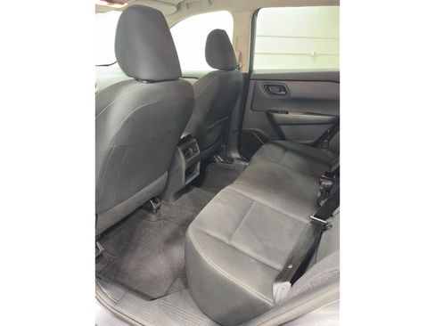 Used 2024 Nissan Rogue SV image 21