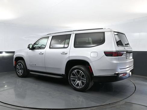 Used 2024 Jeep Wagoneer Series II AWD/4WD image 24