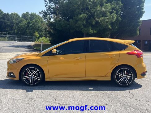Used 2016 Ford Focus ST w/ Equipment Group 402A FWD image 26