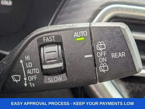 Used 2023 BMW X3 xDrive30i w/ Parking Assistance Package AWD/4WD image 42
