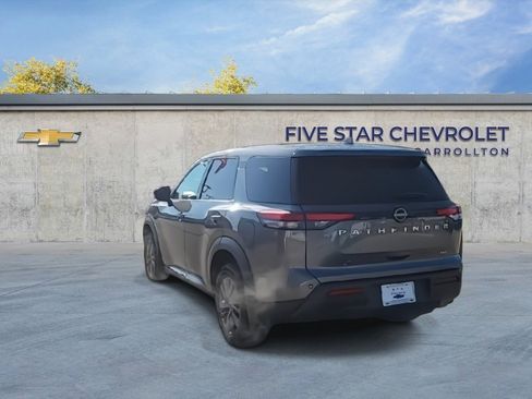 Used 2022 Nissan Pathfinder S image 7