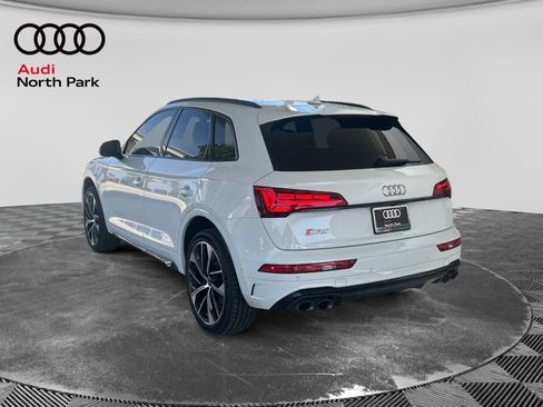 Used 2023 Audi SQ5 Prestige w/ Prestige Package AWD/4WD image 3