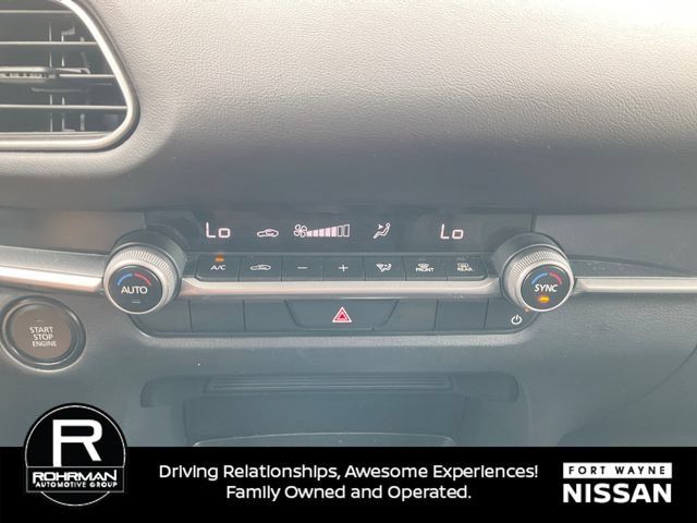 Used 2024 MAZDA CX-30 AWD 2.5 S w/ Select Sport Pkg image 17