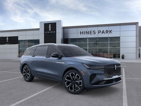 New 2026 Lincoln Nautilus Reserve image 7