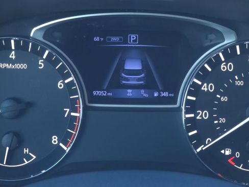 Used 2020 Nissan Pathfinder SL AWD/4WD image 31