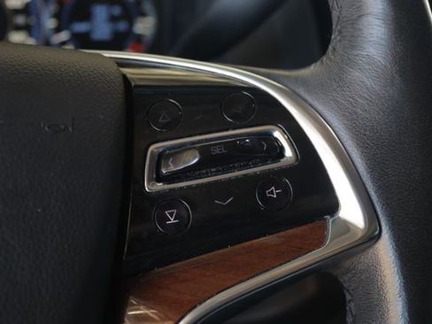 Used 2015 Cadillac Escalade Premium image 11