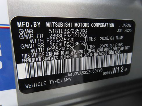 New 2025 Mitsubishi Outlander SE image 28