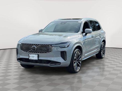 Certified 2026 Volvo XC90 B6 Plus w/ Protection Package Premier AWD/4WD image 2