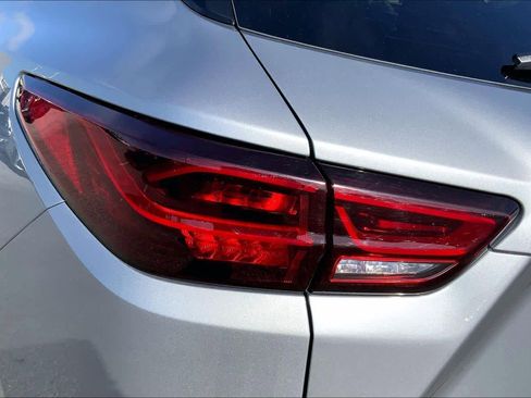 Used 2023 Chevrolet Blazer LT image 28