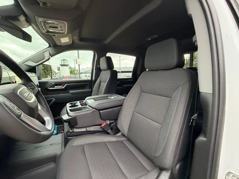 New 2026 GMC Sierra 2500 SLE w/ SLE Value Package; AWD/4WD image 11