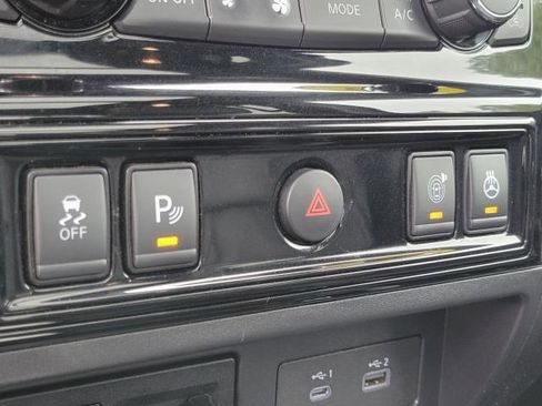 Used 2021 Nissan Titan PRO-4X image 30