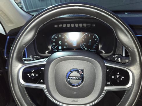 Used 2018 Volvo XC90 T6 Momentum w/ Convenience Package image 39