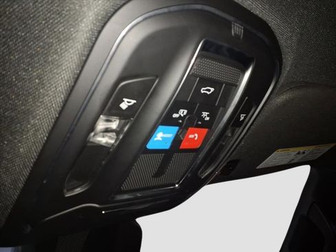 Used 2024 Jeep Wagoneer Series II w/ Flexible Seating Group image 35