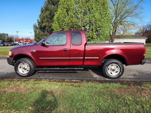 Used 1998 Ford F150 XLT image 1
