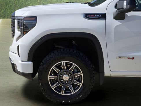 Used 2025 GMC Sierra 1500 AT4 AWD/4WD image 10